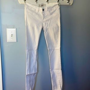 White skinny jeans